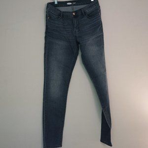 Old Navy mid-rise super skinny jeans